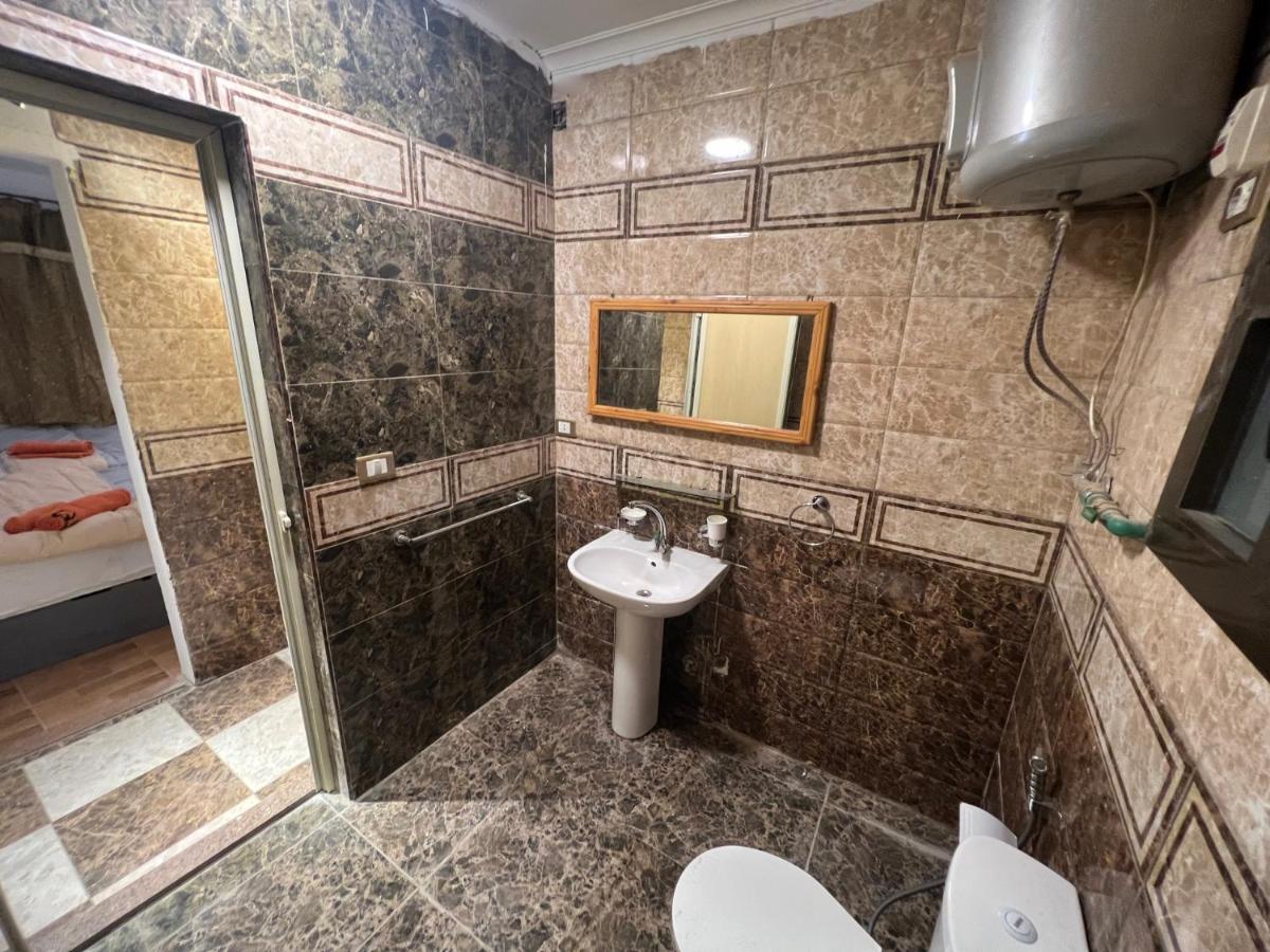 Nazlet el-Sîsi Near The Pyramids Inn מראה חיצוני תמונה